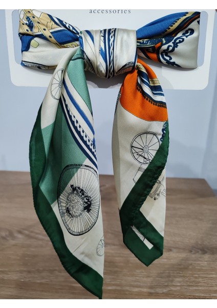 Beray 70*70 cm Desenli Saten Fular Koyu Yeşil Desenli modelleri