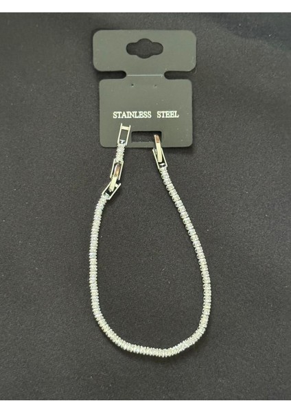 Zarif Taş Detaylı Gümüş Renk Kadın Bileklik