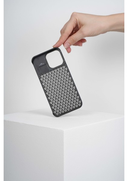 The Bulwark 15 Pro Max Siyah Alüminyum Alaşımlı,kokulu Metal Kızaklı Telefon Kılıfı modelleri