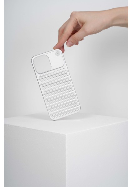 The Bulwark 15 Pro Max Silver Alüminyum Alaşımlı,kokulu Metal Kızaklı Telefon Kılıfı fiyatları