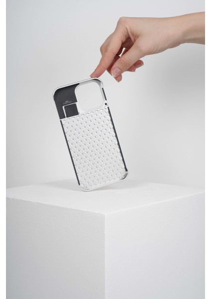 The Bulwark 15 Pro Max Silver Alüminyum Alaşımlı,kokulu Metal Kızaklı Telefon Kılıfı modelleri