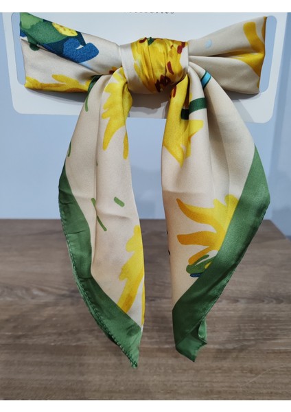 Beray 70*70 cm Desenli Saten Fular Yeşil Ekru Desenli modelleri