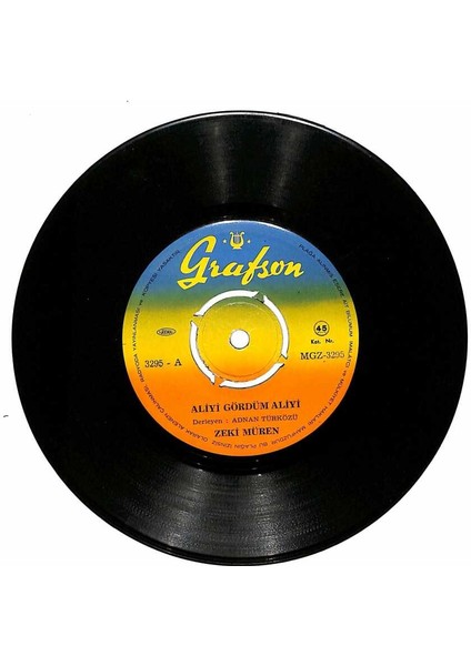 Zeki Müren – Aliyi Gördüm Aliyi Yalan Dünya, Garip Dünya Plak (108.5) PLK19593