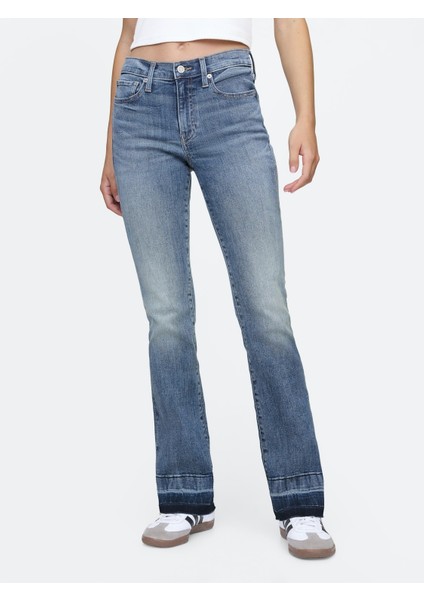 Kadın Açık Mavi Mid Rise Universal Baby Boot Jean Pantolon