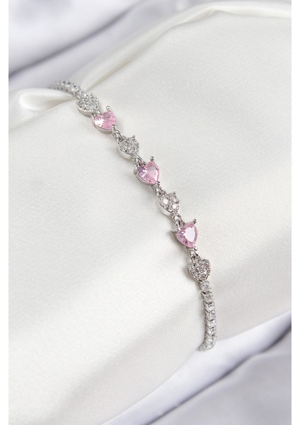 Pirinç Zirkon Taşlı Pembe Kalp Model Gümüş Renk Kadın Bileklik - Lisinya