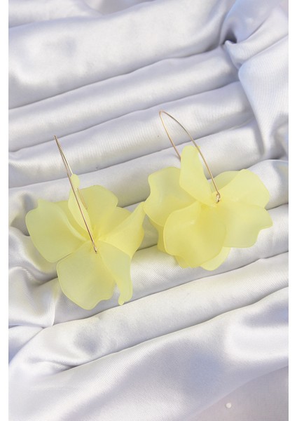 Pirinç Sarı Renkli Flora Küpe - Lisinya