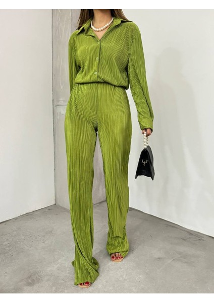 Bayrama Özel Kadın Düşük Omuz Salaş Gömlek ve Yırtmaç Detay Ispanyol Paça Pantolon fırsatları