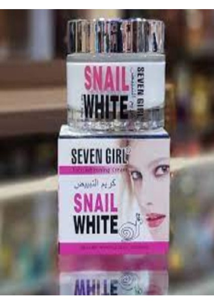 Snail White Krem 24 Saat Etkili Nemlendirici ve Beyazlatıcı Salyangoz Kremi indirimleri