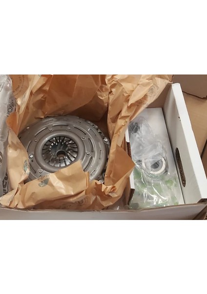 Dmf Volant Setı Debrıyaj Setı Bılya Volan Cıft Kutle Focus C Max Cap 2004-2008 Focus 2 Cb4 2004-2011 1. Mazdaııı 2003-2009 S40 S40 2 2006-2012 550 2004 Oynar Göbek 9M517C625AA 3M516477CH 9M517540AA