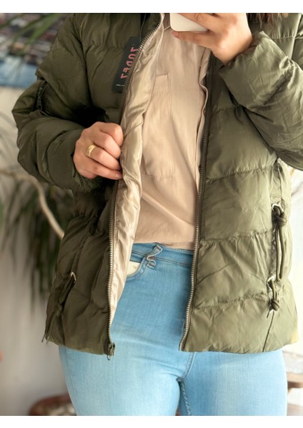 Bayan Kapşonlu Şişme Mont modelleri