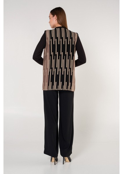 Kadın Siyah Şeritli Cepli V Yaka Ekose Triko Anne Yelek fırsatları