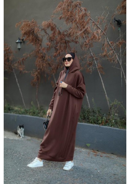 Tesettür Kapüşonlu Scuba Elbise Kahverengi fiyatları