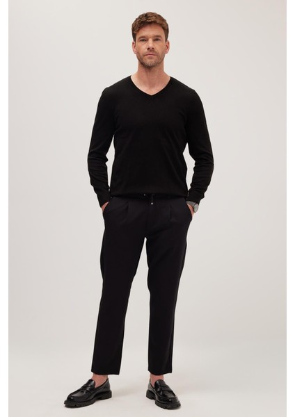Erkek Slim Fit Dar Kesim Lastikli Bağcık Detaylı Siyah Pantolon indirimleri