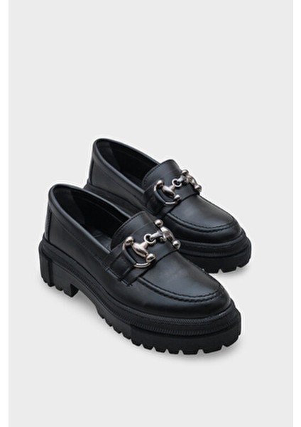 Kadın Günlük Loafer Suni Deri Oval Burunlu Metal Tokalı 6 cm