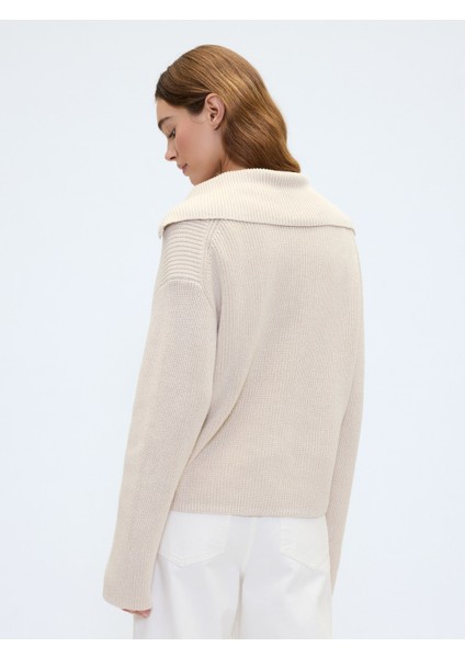 Kadın Krem Relaxed Çeyrek Fermuarlı Kazak indirimleri