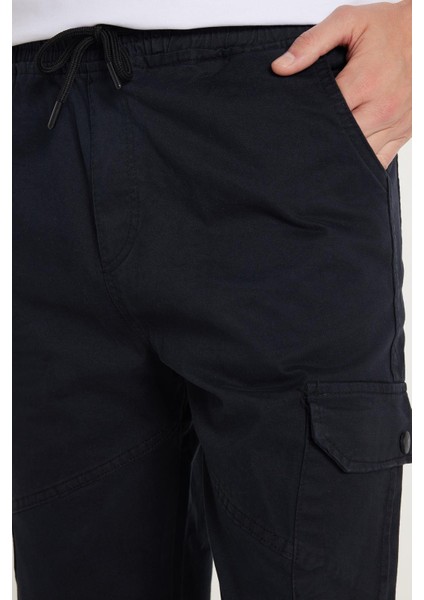 Erkek Relax Fit Rahat Kesim %100 Pamuk Kargo Cep Lacivert Kapri Şort fiyatları