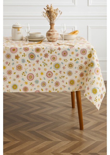 Çiçekli Çok Renkli Masa Örtüsü