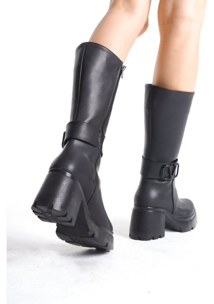 Yandan Fermuarlı V Logo Detaylı Yüksek Rahat Topuklu Kadın Siyah Kısa Çizme indirimleri