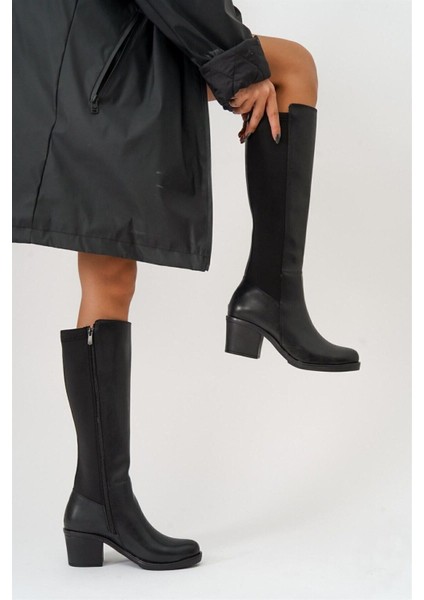 Kadın Siyah Deri Görünümlü Uzun Fermuarlı Çizme 6 cm Topuk ile Şık ve Rahat Kullanım