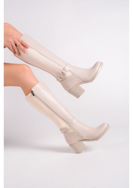 Krem Deri Görünümlü Arkası Streç Esnek Kalın Orta Yüksek Topuklu V Metal Detay Fermuarlı Uzun Çizme fırsatları