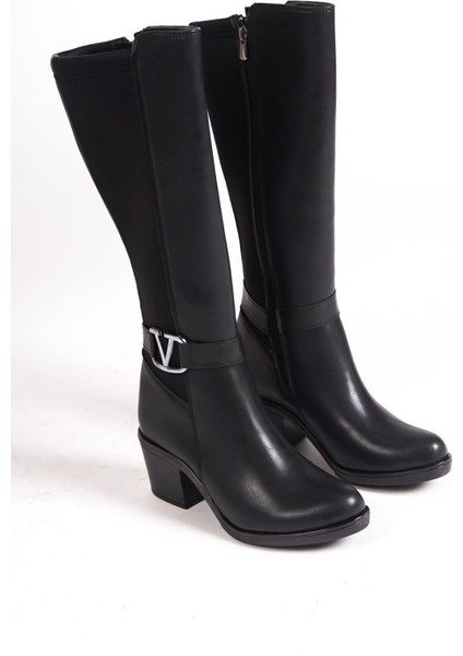 Siyah Deri Görünümlü Arkası Streç Esnek Kalın Orta Yüksek Topuklu V Metal Detay Fermuarlı Uzun Çizme modelleri