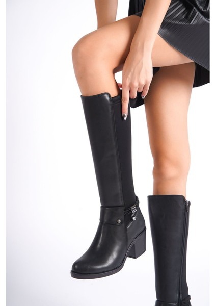 Siyah Deri Görünümlü Arkası Streç Esnek Kalın Orta Yüksek Topuklu Toka Detaylı Fermuarlı Uzun Çizme