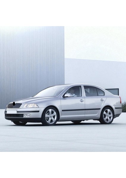 Skoda Octavia A5 2005-2008 Arka Plaka Lamba Camı 1 Adet 1Z0943021 fiyatları