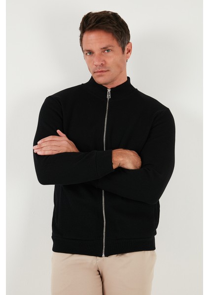 Pamuklu Relaxed Fit Dik Yaka Fermuarlı Hırka Erkek Hırka 5901075 fırsatları