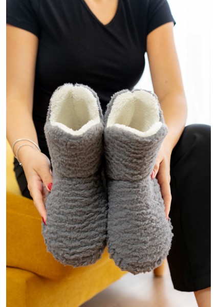 Sessiz Taban Kadın Şık Günlük Çeyiz Terlik Kapalı Ev Botu