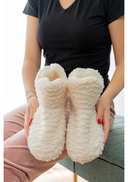 Sessiz Taban Kadın Şık Günlük Çeyiz Terlik Kapalı Ev Botu