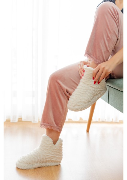 Sessiz Taban Kadın Şık Günlük Çeyiz Terlik Kapalı Ev Botu fiyatları