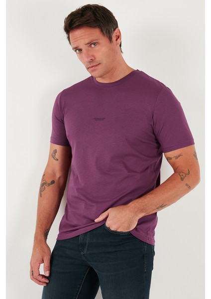 Yazı Detaylı Pamuklu Regular Fit Bisiklet Yaka T Shirt Erkek T Shirt 59020203 indirimleri