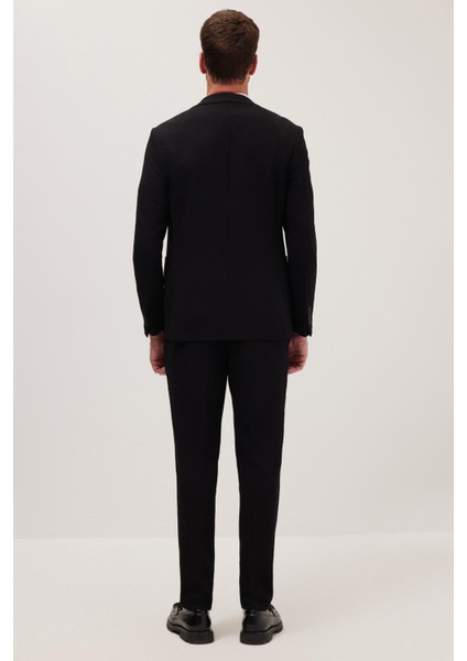 Erkek Regular Fit Siyah Esnek Likralı Kumaş Mono Yaka Torba Cepli Takım Elbise