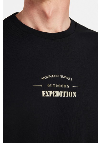 Erkek Slim Fit Dar Kesim %100 Pamuk Yumuşak Dokulu Baskılı Siyah Bisiklet Yaka Tişört modelleri