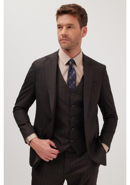 Erkek Slim Fit Kahverengi Esnek Likralı Kumaş Sivri Yaka Yelekli Takım Elbise fiyatları