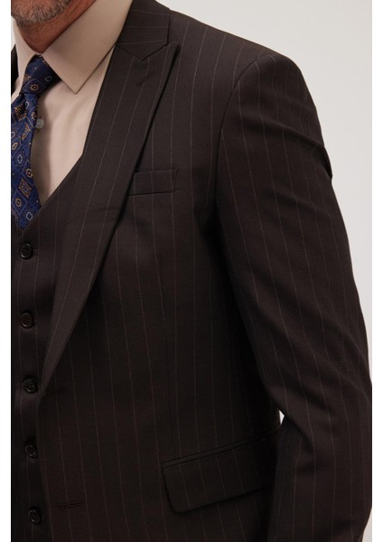 Erkek Slim Fit Kahverengi Esnek Likralı Kumaş Sivri Yaka Yelekli Takım Elbise