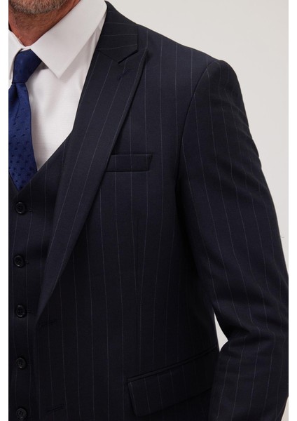 Erkek Slim Fit Lacivert Esnek Likralı Kumaş Sivri Yaka Yelekli Takım Elbise