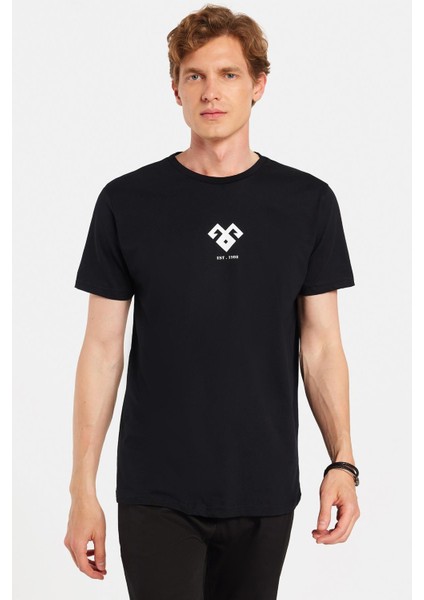 Erkek Slim Fit Dar Kesim %100 Pamuk Yumuşak Dokulu Baskılı Siyah Bisiklet Yaka Tişört fiyatları