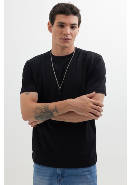 Erkek Regular Fit Klasik Kesim %100 Pamuk Bisiklet Yaka Siyah Tişört fiyatları