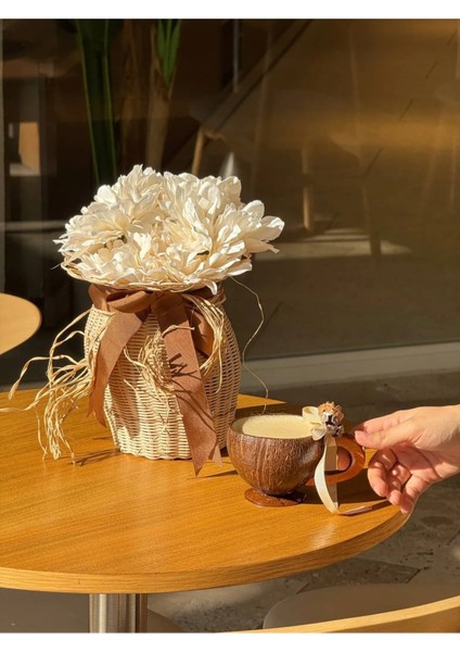 2’li El Yapımı Rattan Vazo Seti – Kahverengi Kurdele Detaylı & Krizantem Çiçek fiyatları