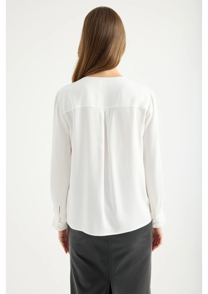 Dökümlü Devrik Yaka Bluz