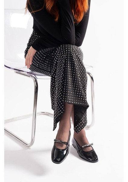 Cherry Siyah Rugan Deri Kadın Taşlı Babet fiyatları