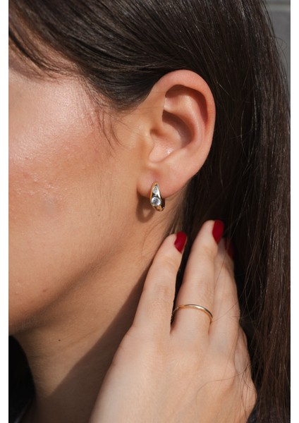 Zirkon Taşlı Minimal Çelik Küpe modelleri