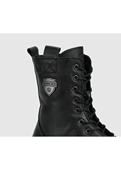 102 23930 Kadın Bot