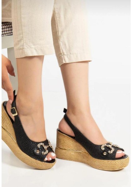 Caver Siyah Cilt Dolgu Topuk Sandalet fiyatları