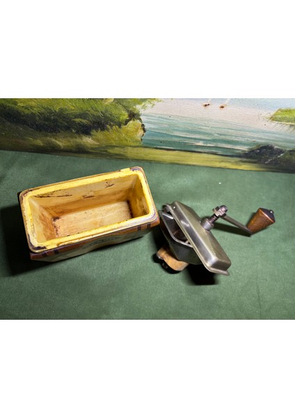 1980 Ler Alman Geska Ahşap Kahve Değirmeni 13 cm 6,5 cm 19 cm Ölçülerinde fiyatları