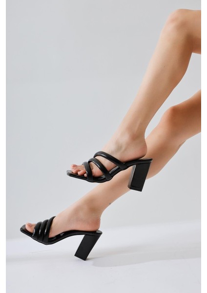 Sasima Siyah Yılan Desenli Bantlı Topuklu Terlik indirimleri