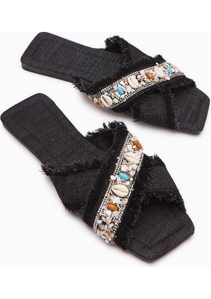 Felisa Siyah Taş ve Deniz Kabuğu Süslemeli Bohem Kadın Terlik