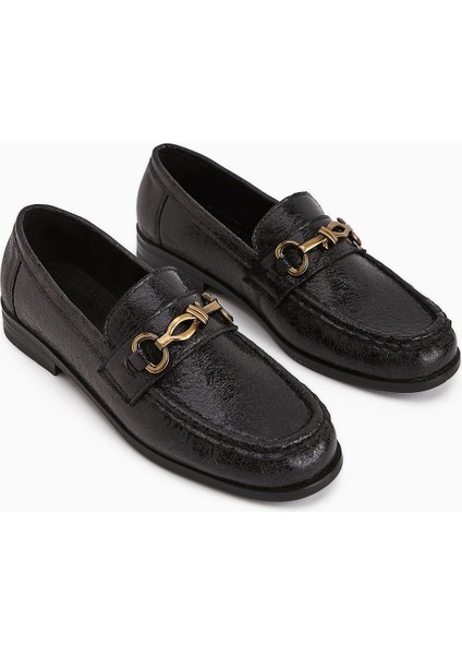 Kali Siyah Zincir Detaylı Loafer Kadın Ayakkabı