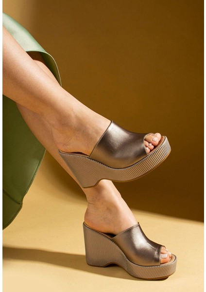 Tlay Platin Cilt Dolgu Topuk Terlik modelleri